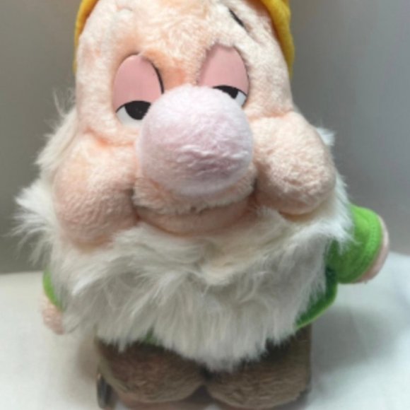 Snow White and The Seven Dwarfs Plush - Picture 5 of 7
